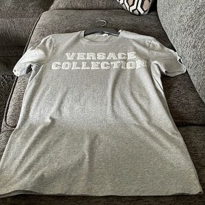 Grey Versace T-shirt like new